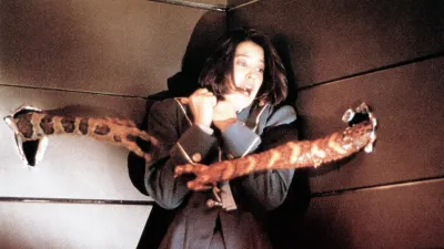 Phoebe Cates in Gremlins 2: The New Batch