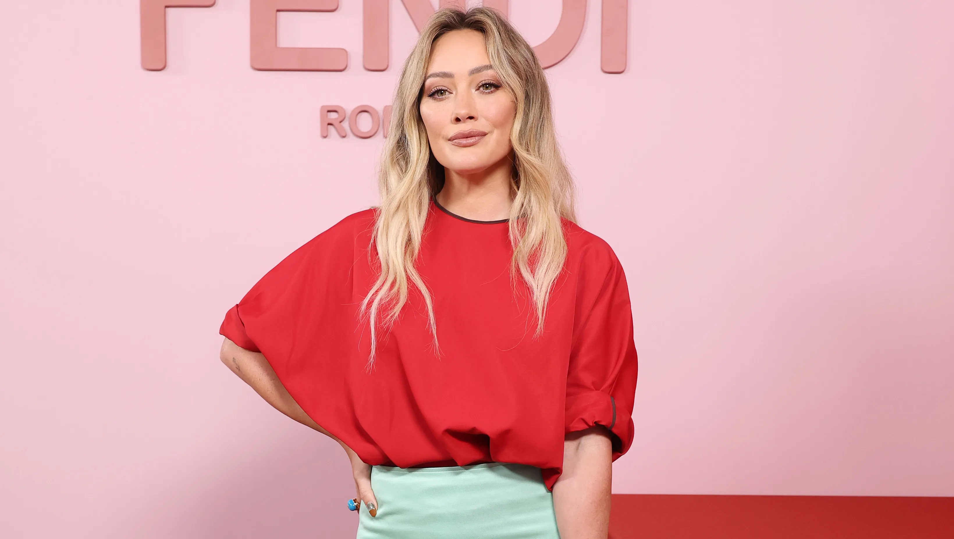 MILAN, ITALY - SEPTEMBER 24: Hilary Duff is seen arriving at the Fendi fashion show during Milan Fashion Week Womenswear Spring/Summer 2026 on September 24, 2025 in Milan, Italy. (Photo by Daniele Venturelli/Getty Images for Fendi)
