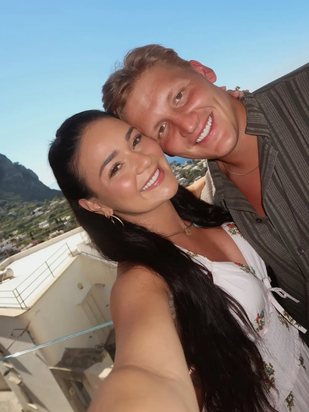 Influencer Kaeli Mae Is Pregnant, Expecting Rainbow Baby With Husband Bradley Ragains