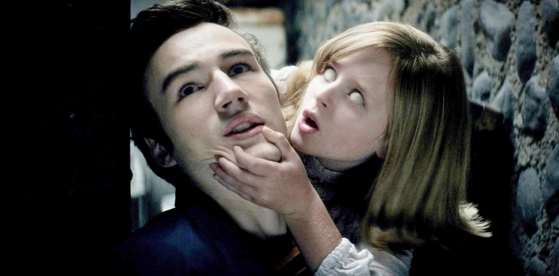 Parker Mack, Lulu Wilson in Ouija: Origin of Evil