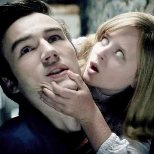 Parker Mack, Lulu Wilson in Ouija: Origin of Evil