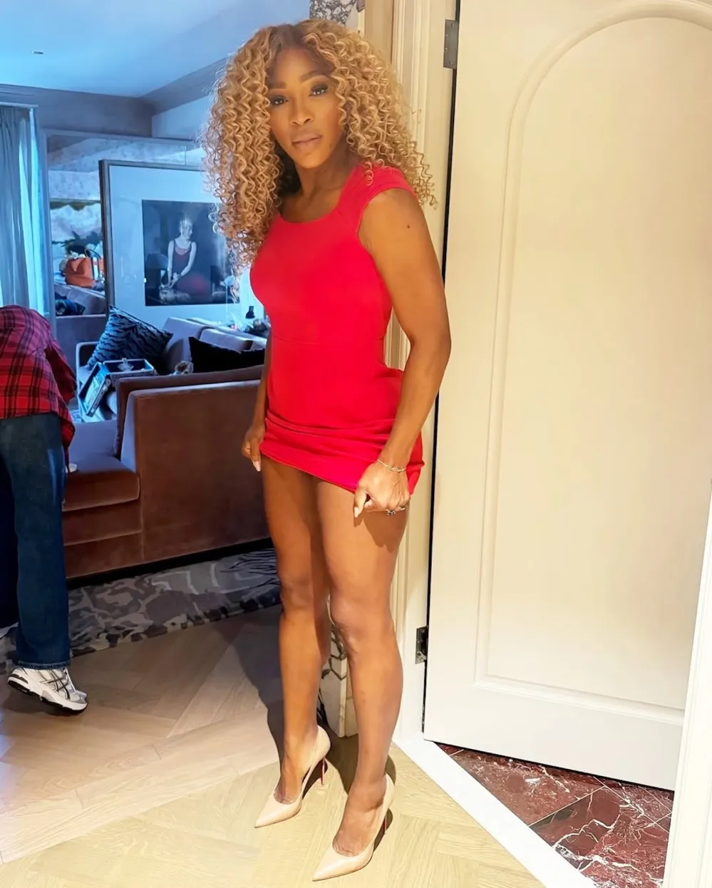 Serena Williams&rsquo; Daughter Hilariously Photobombs Her While Posing in a Hot Red Dress