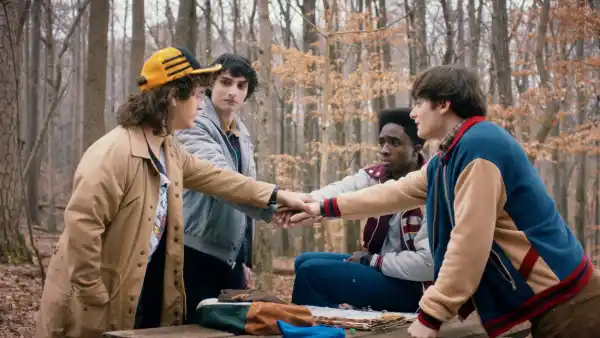 Gaten Matarazzo, Finn Wolfhard, Caleb McLaughlin, Noah Schnapp in Stranger Things Season 5
