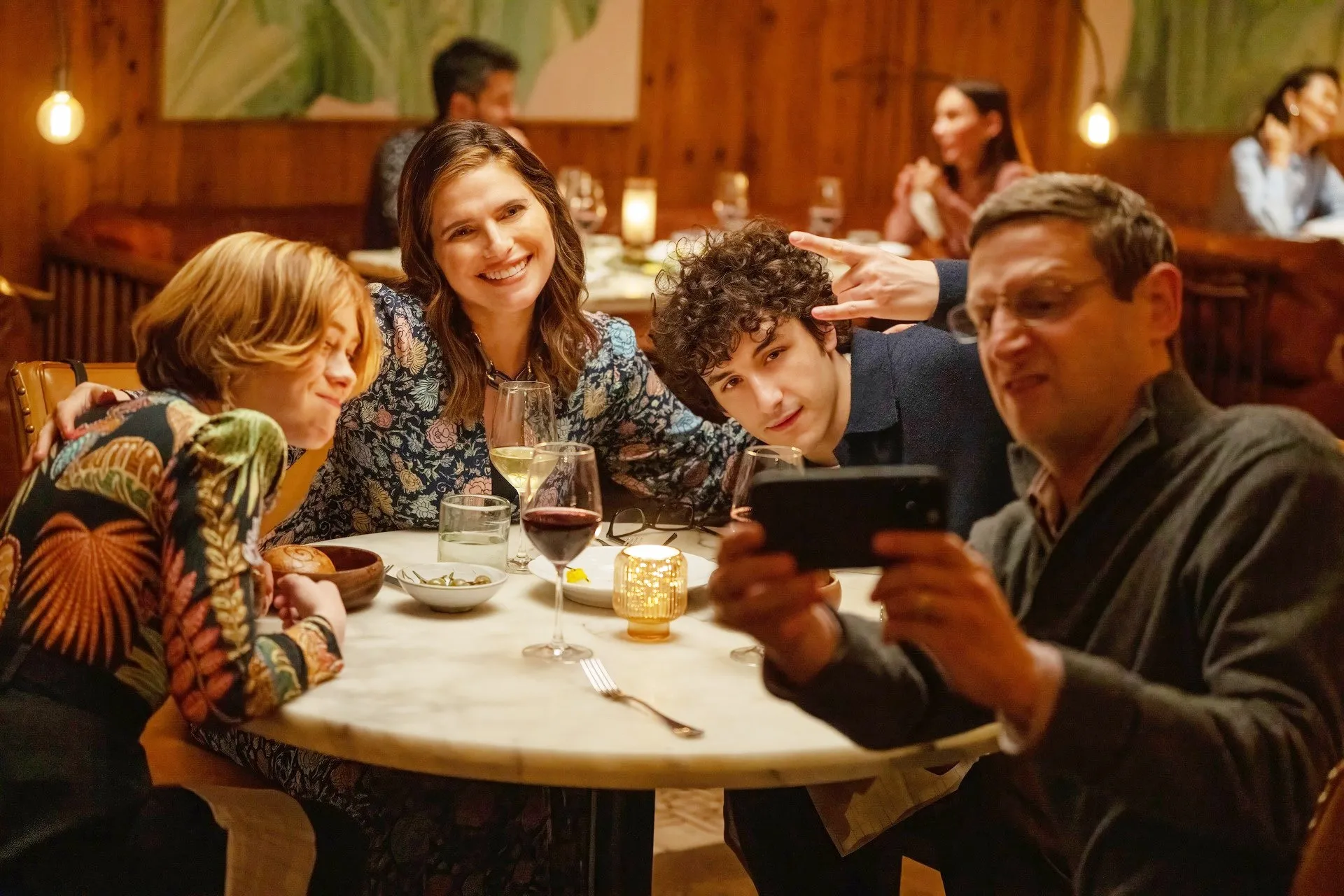 Sophia Lillis, Lake Bell, Will Price, Tim Robinson in The Chair Company