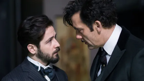 Michael Angarano, Clive Owen in The Knick