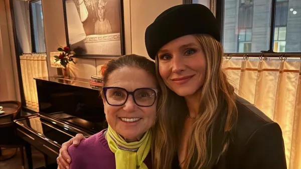 Tovah Feldshuh and Kristen Bell