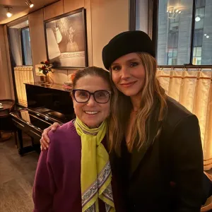 Tovah Feldshuh and Kristen Bell