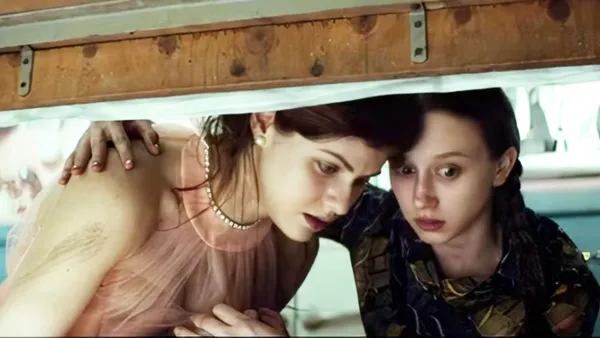 Alexandra Daddario, Taissa Farmiga in We Always Have Lived in the Castle
