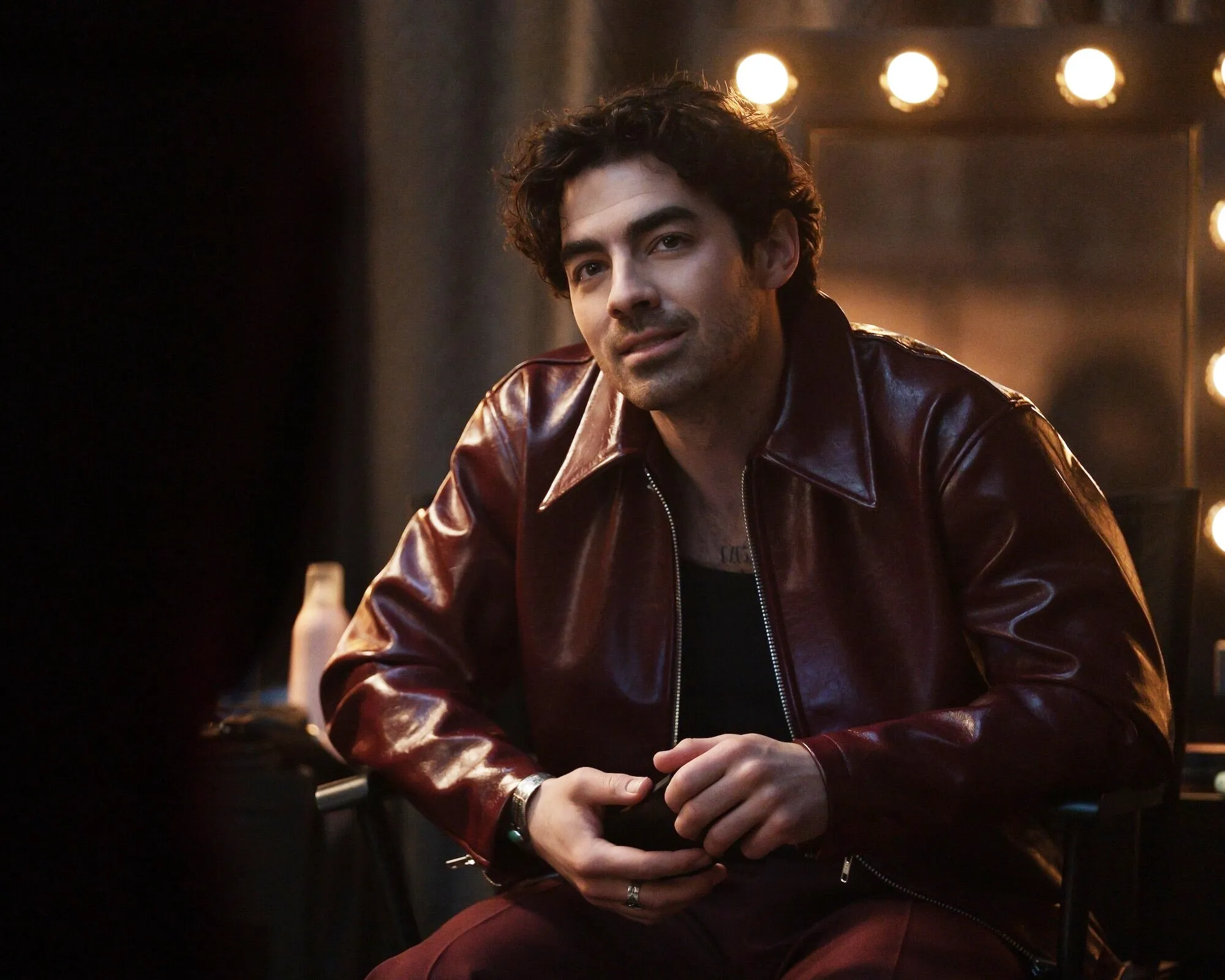 Joe Jonas Is Single in A Very Jonas Christmas Trailer as Priyanka and Danielle Make Cameos