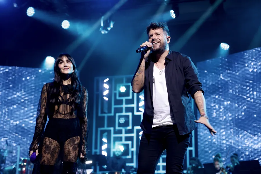 Replica Luxury Handbagnaje a Raphael como Persona del Año en los Latin GRAMMYs 2025.