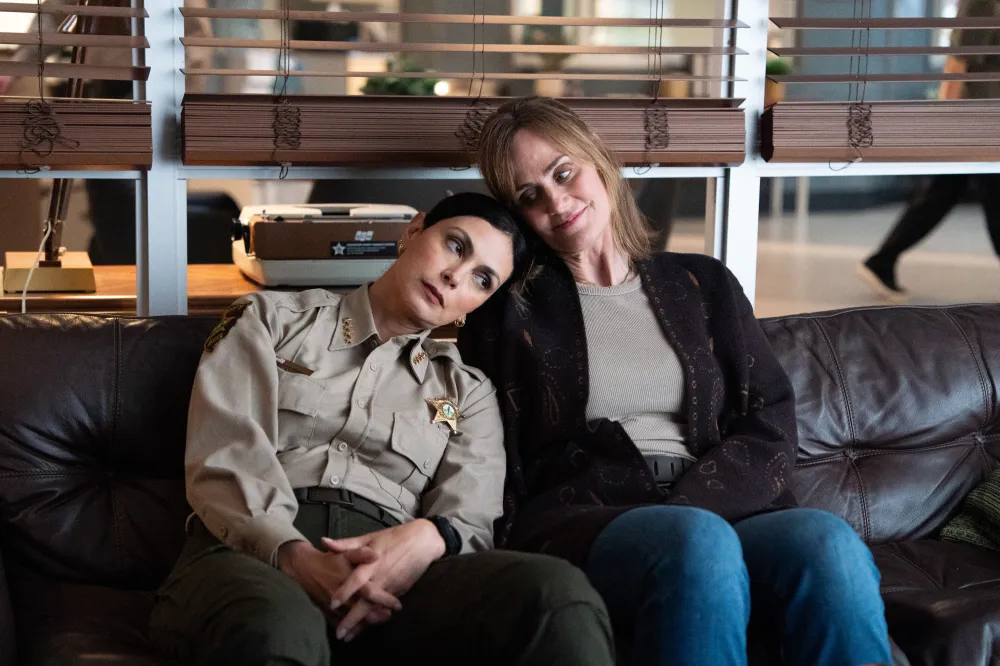 Diane Farr Suggests 'Fire Country' Spinoff 'Wine Country' &mdash; Or Sharon Prequel