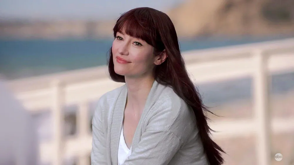 47 Take Us Back Grey s print rollout Chuyler Leigh Greys Anatomy S 17 copyright ABC jpeg