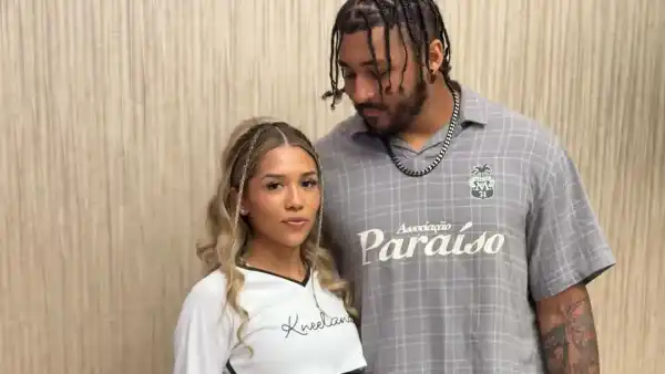 Marshawn Kneelands Pregnant Girlfriend Is Broken After His Death