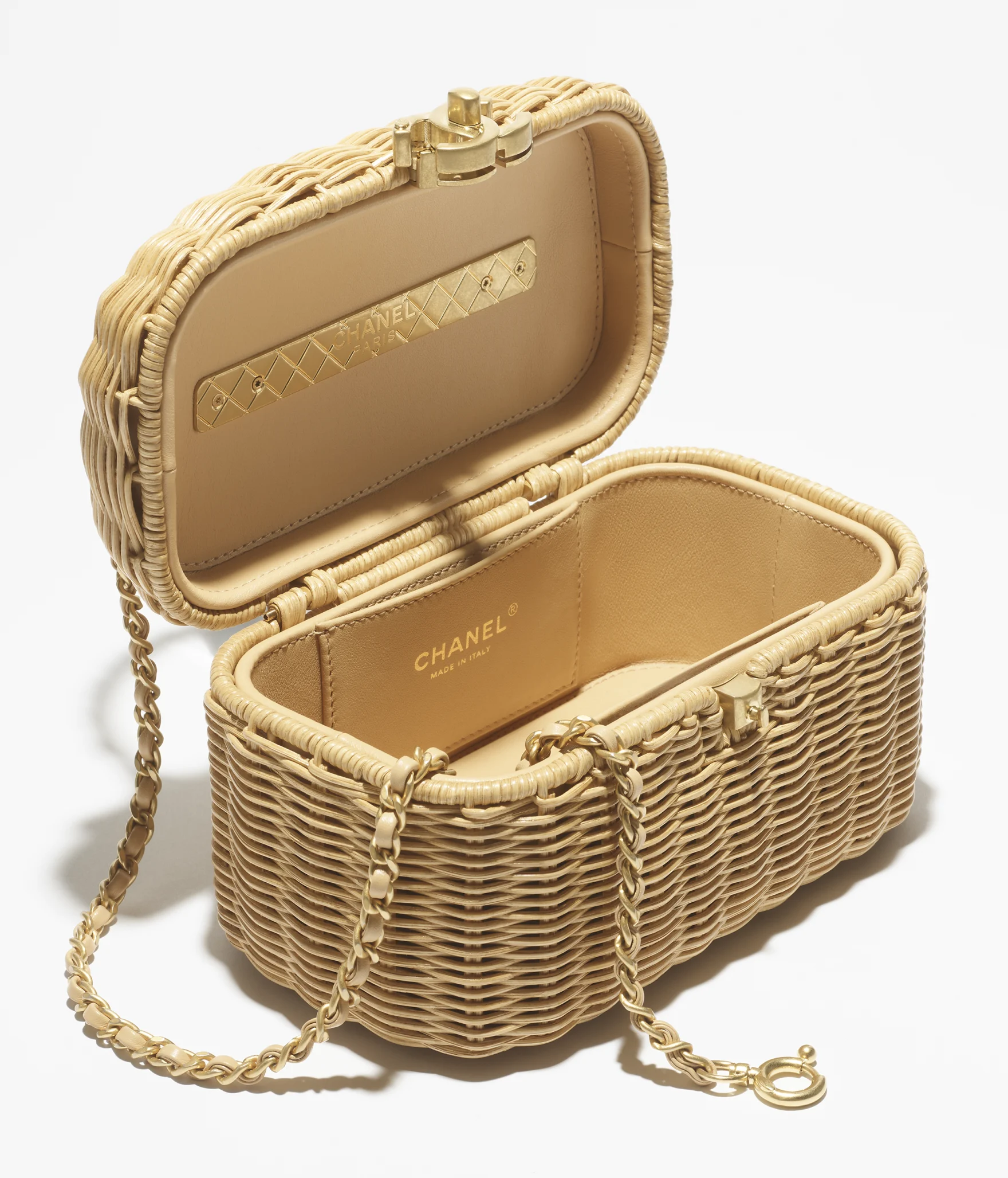 chanel 2025/26 cruise bag collectsion 26c vanity