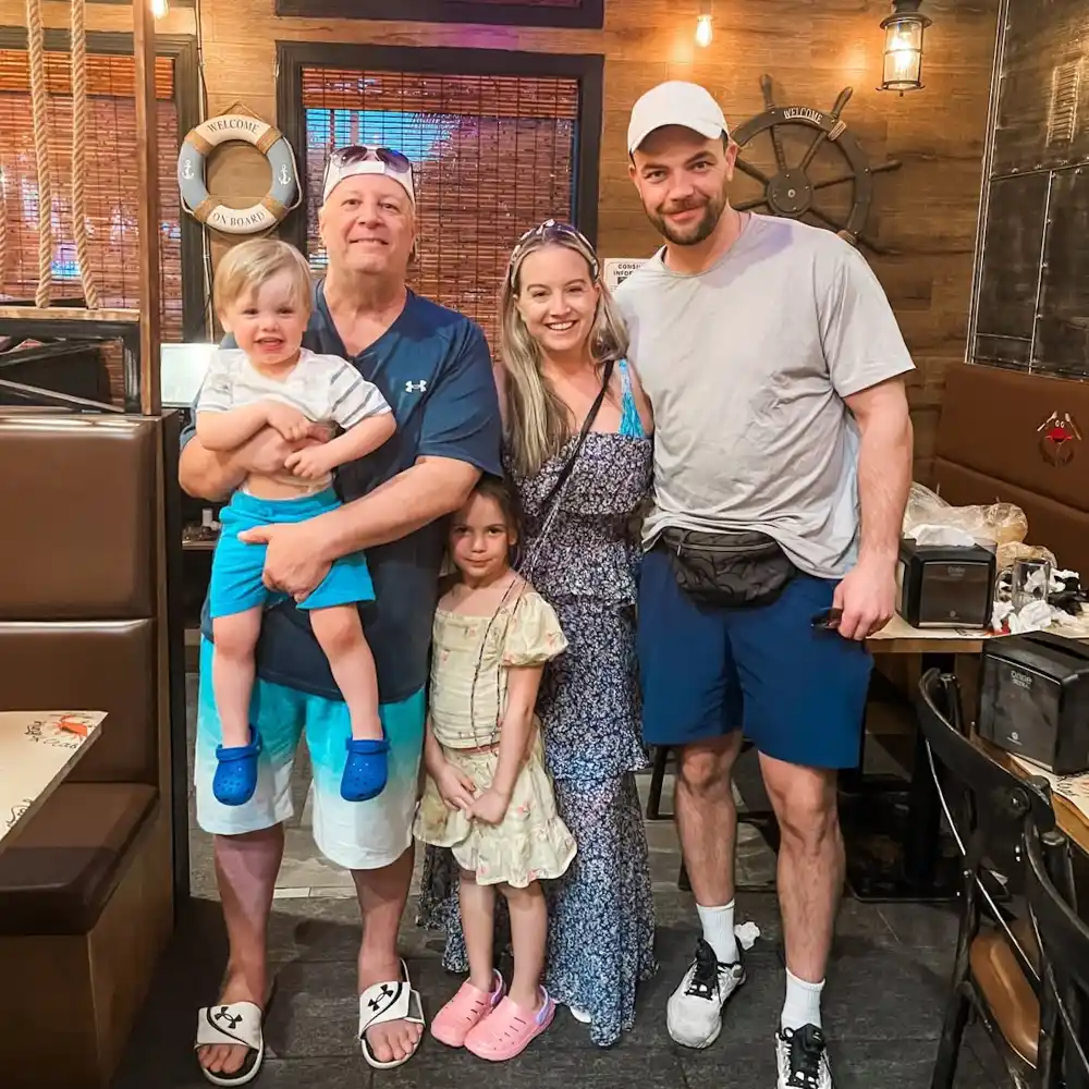 90 Day's Elizabeth Reveals Her Dad Died: 'Left Us Completely Shattered'