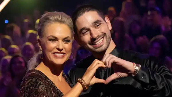 Alan Bersten Says Elaine Hendrix Finally Got Scores She Deserves