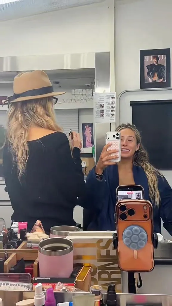 Alix Earle Gets Ready for DWTS Finale 004