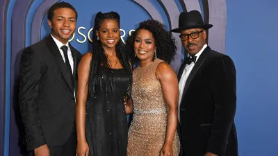 Angela-Bassett-and-Courtney-B-Vance-Family-GettyImages-1913165967