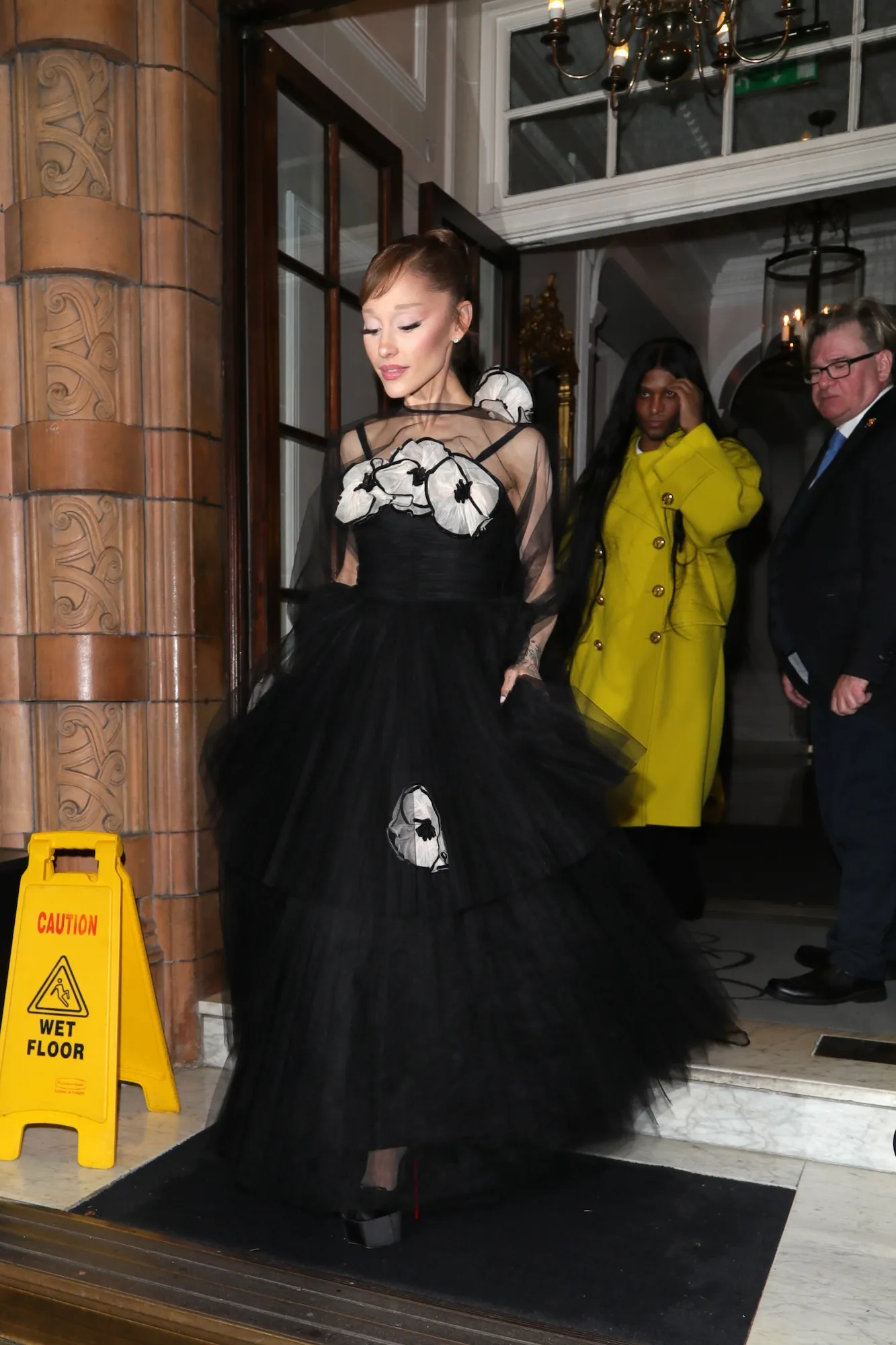 Ariana Grande Changes Into Another Dramatic Black Dress After Wicked For Good Premiere