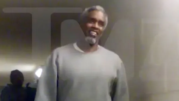 BGUS_3425366_001 Diddy Behind Bars Backgrid