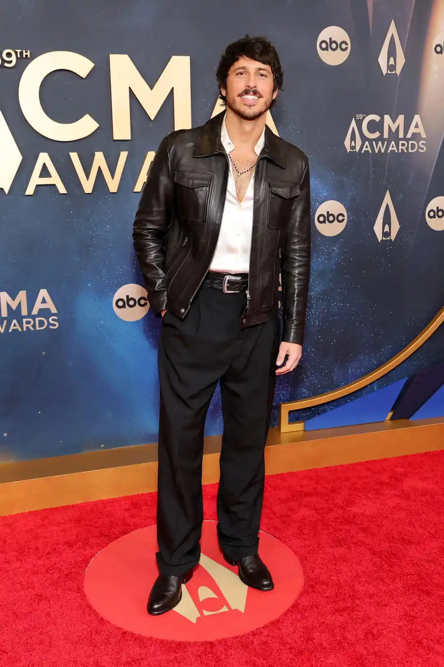 CMA Awards 2025 59th Arrivals Morgan Evans 2247522848