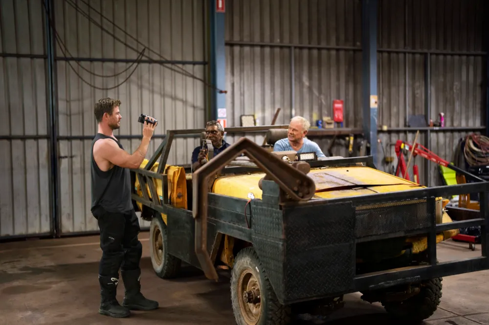 ChrisHemsworthARoadTripToRemember06 Revelations