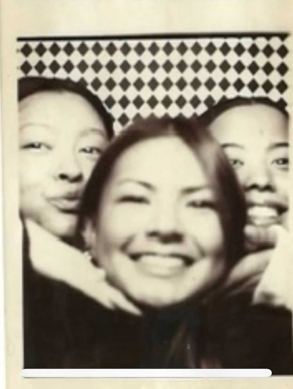 Mady and Cara Gosselin Reunite With Sister Hannah in NYC in Rare Photos