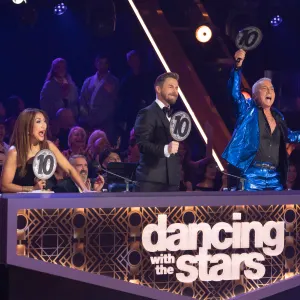 DWTS-Recap-feature-image-180162_EM104463