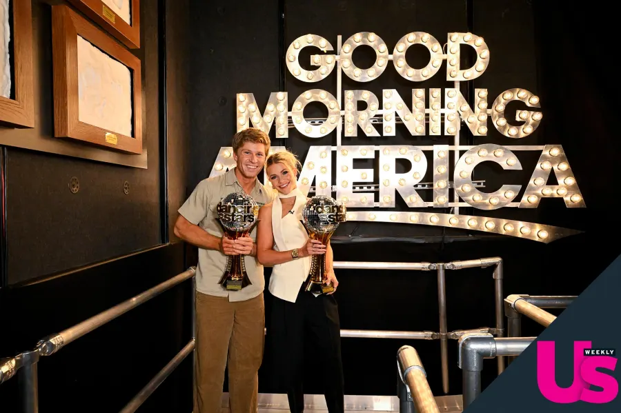 Dancing With the Stars Cast Jets to NYC After Season 34 Finale Behind the Scenes Photos 180318_JN84666