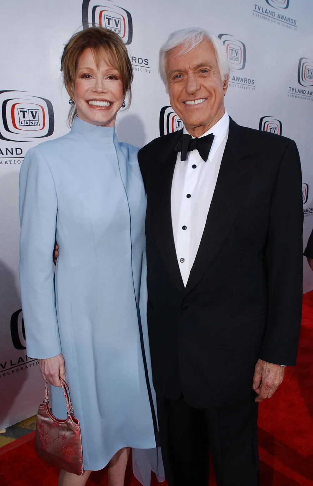 Dick-Van-Dyke-and-Mary-Tyler-Moore-GettyImages-2239641