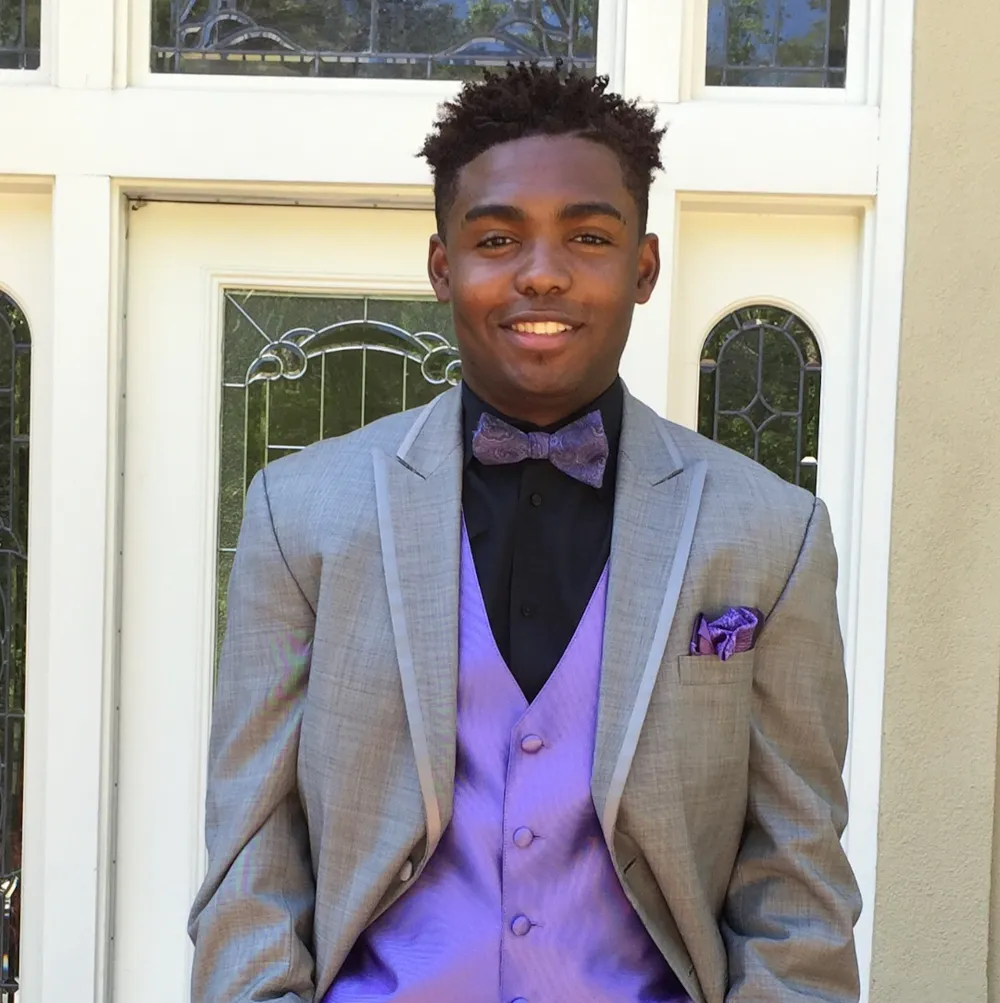 DrHeavenlyKimes-IG-of-Son-Damon-24327906_162916817540812_8588332208421339136_n.