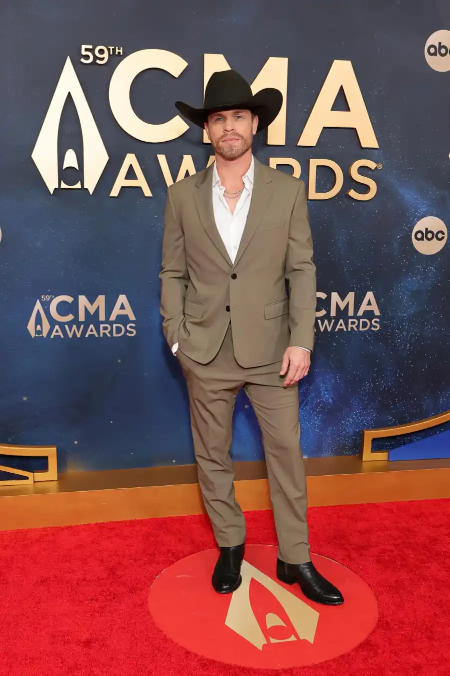 CMA Awards 2025 59th Arrivals Dustin Lynch 2247525397
