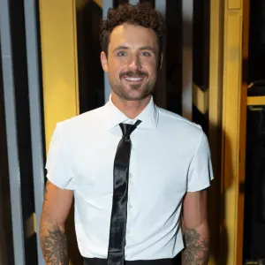 Dylan-Efron-DWTS-GettyImages-2244569635