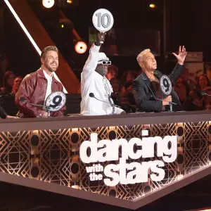 Feature Dancing With The Stars Rock and Roll Hall of Fame Night