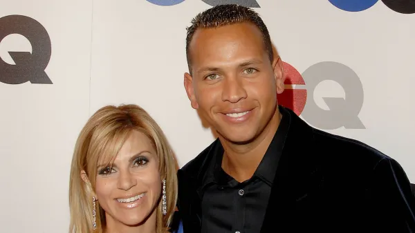 GettyImages-106188624 Alex Rodriguez Cynthia Scurtis 2007