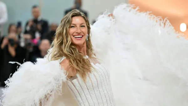 Brazilian model Gisele Bundchen arrives for the 2023 Met Gala at the Metropolitan Museum of Art on May 1, 2023, in New York. - The Gala raises money for the Metropolitan Museum of Art's Costume Institute. The Gala's 2023 theme is "Karl Lagerfeld: A Line of Beauty."
