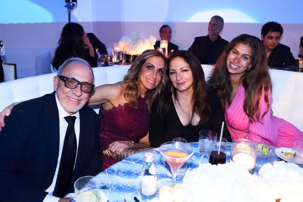 Emilio Estefan, Lili, Gloria Estefan y Lina Luaces.