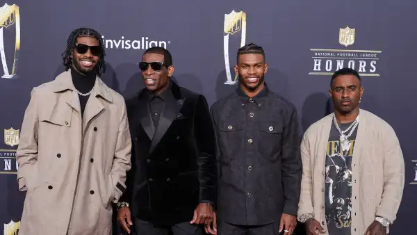 GettyImages-1998066705 sanders family thanksgiving