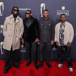 GettyImages-1998066705 sanders family thanksgiving