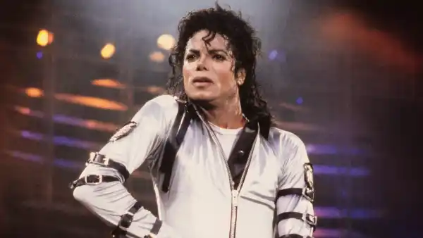 GettyImages-2081266441 Michael Jackson Accusers Reveal Pressure to Sign Settlement