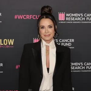 Kyle Richards arrives at "An Unforgettable Evening" Benefiting The Woman's Cancer Research Fund at Beverly Wilshire, A Four Seasons Hotel on April 10, 2024 in Beverly Hills, California.