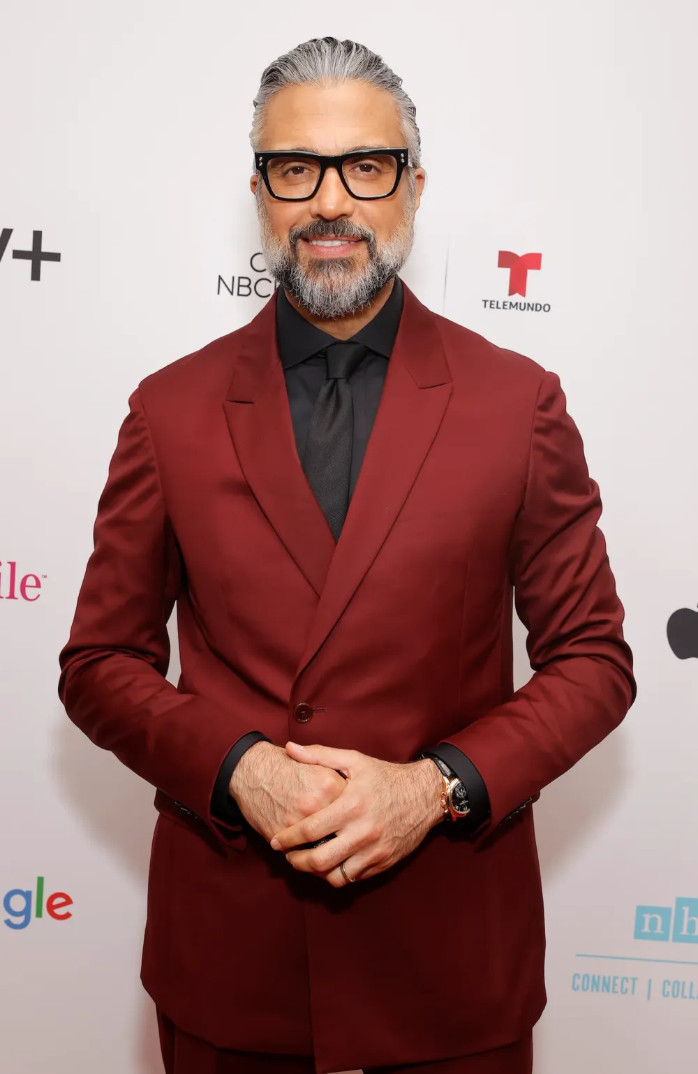 Celebrities React to Death of Jimmy Kimmels Bandleader Cleto Escobedo III