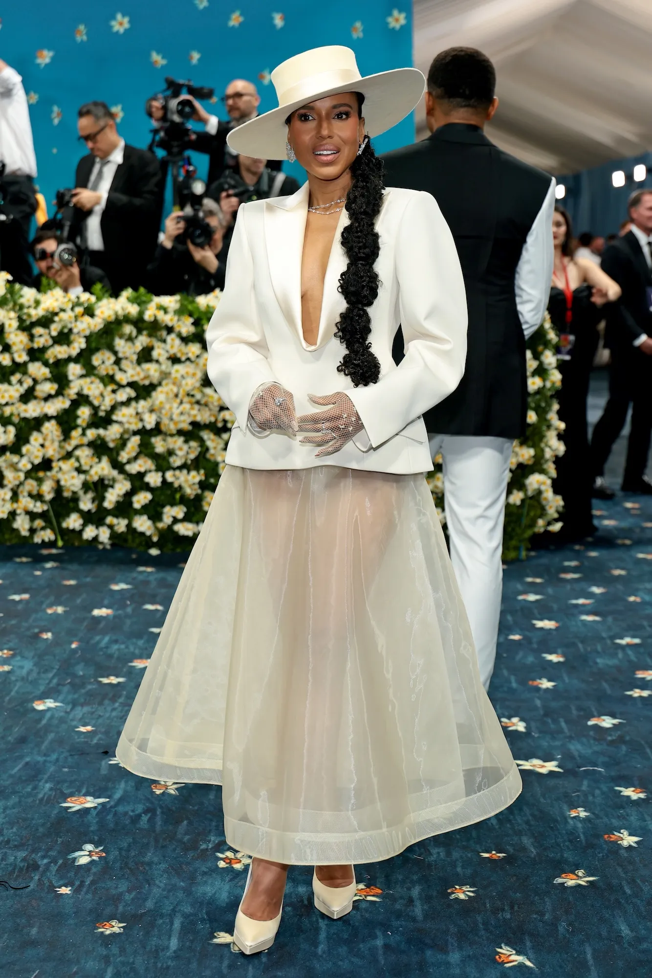 Why Kerry Washington Ate Her Own 'Jerky in a Bathroom' at the Met Gala