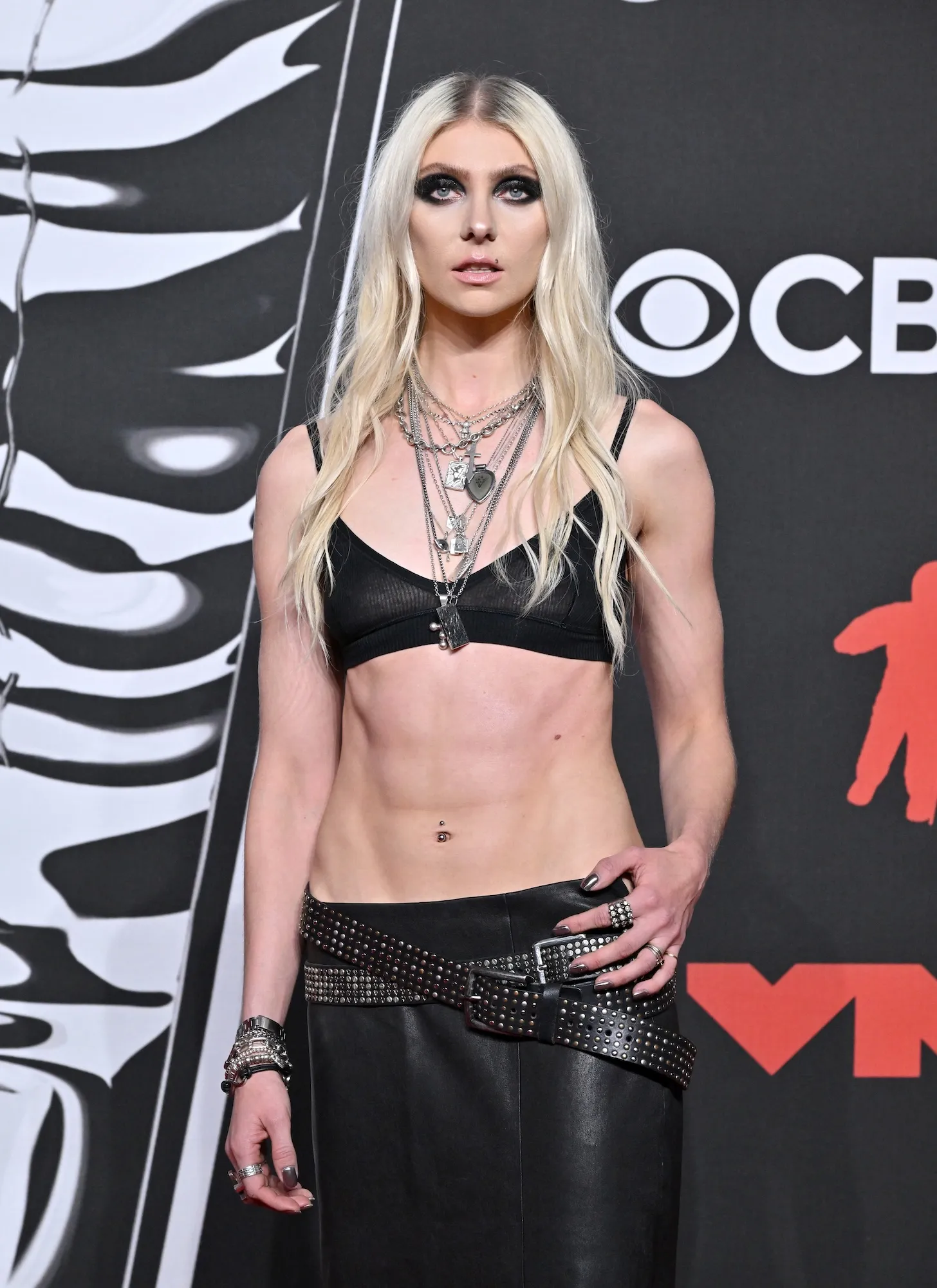 Taylor Momsen Struggled With Substance Abuse and Depression