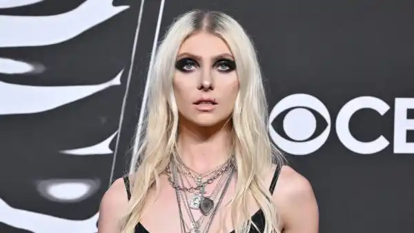 Taylor Momsen Struggled With Substance Abuse and Depression