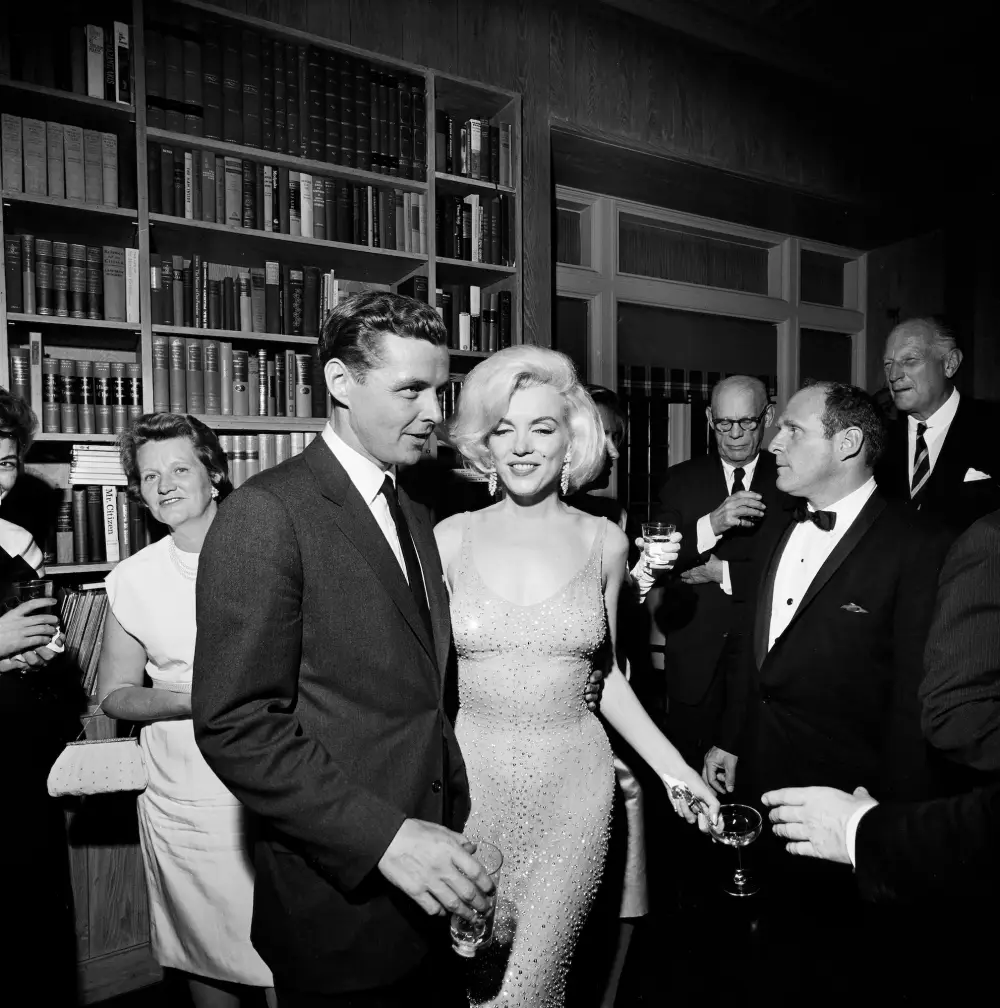 Kim Kardashian Hints That Marilyn Monroe&rsquo;s Dress May Have Been Damaged