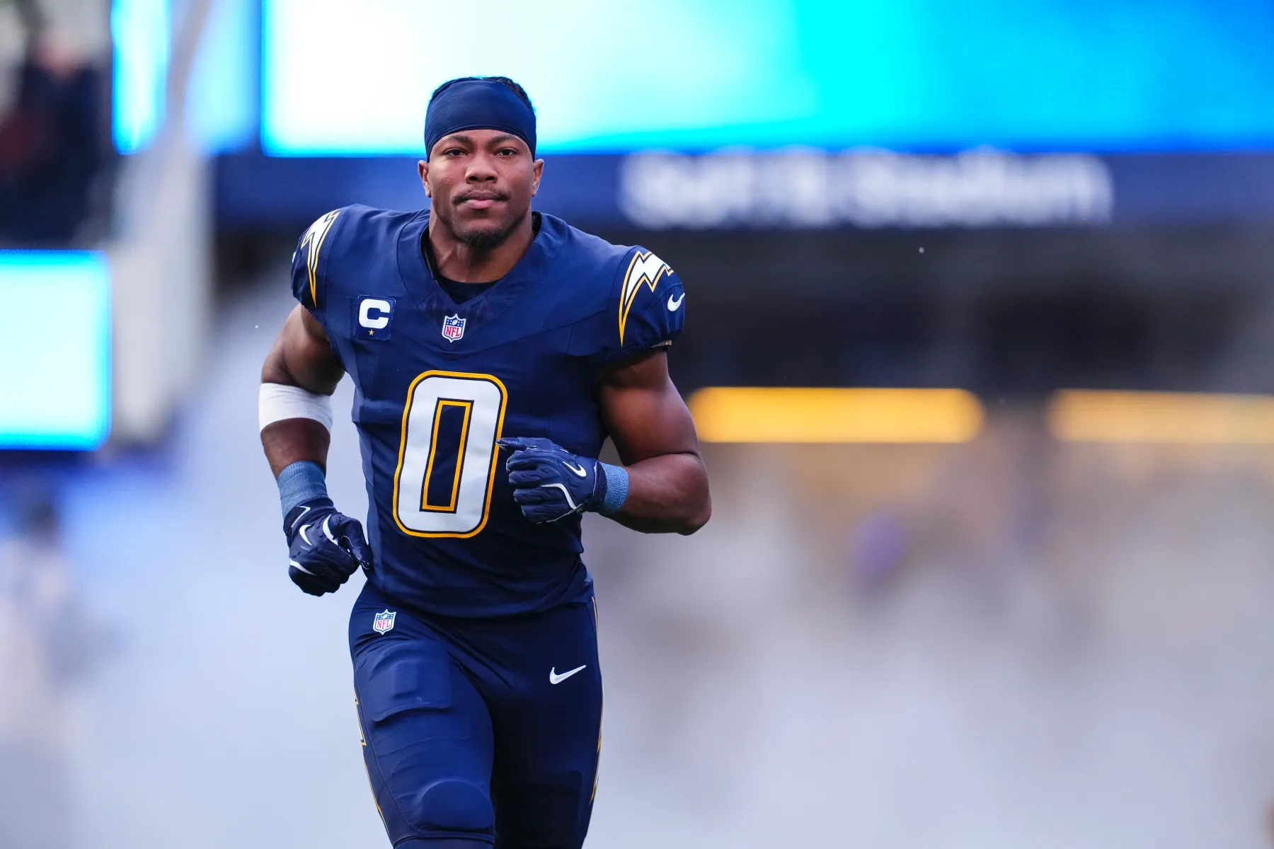 Los Angeles Chargers Daiyan Henley Plays Emotional NFL Game 2 Days After His Brother Is Killed