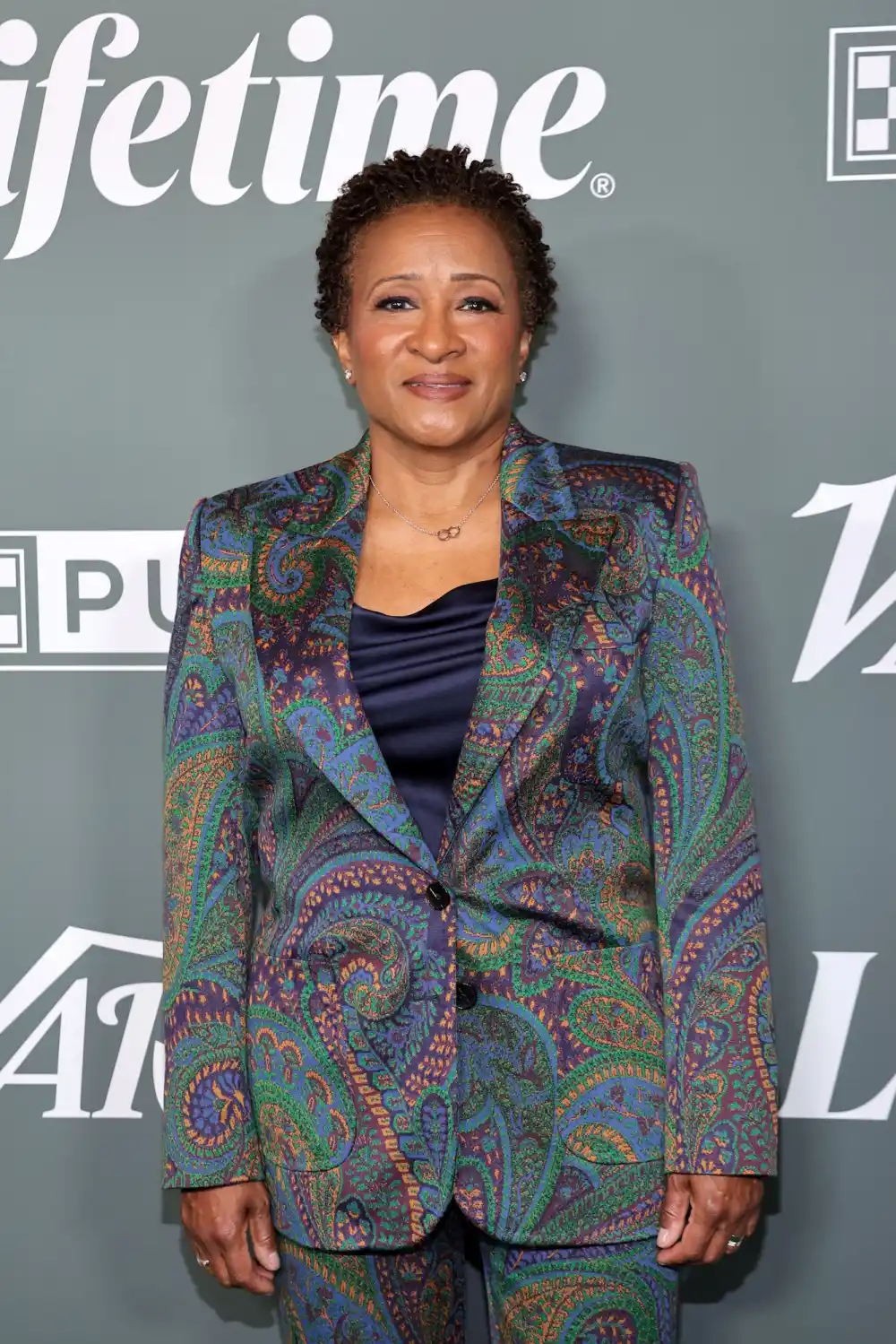 Celebrities React to Death of Jimmy Kimmels Bandleader Cleto Escobedo III