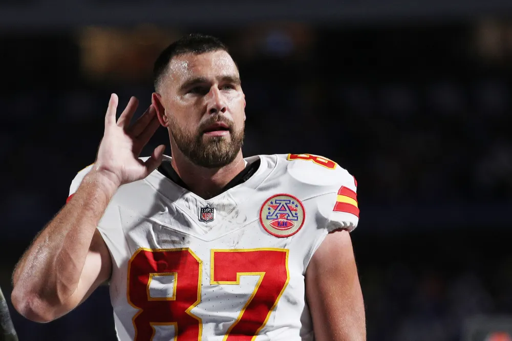 GettyImages-2244682007 Travis Kelce Buffalo Bills November 2025 2