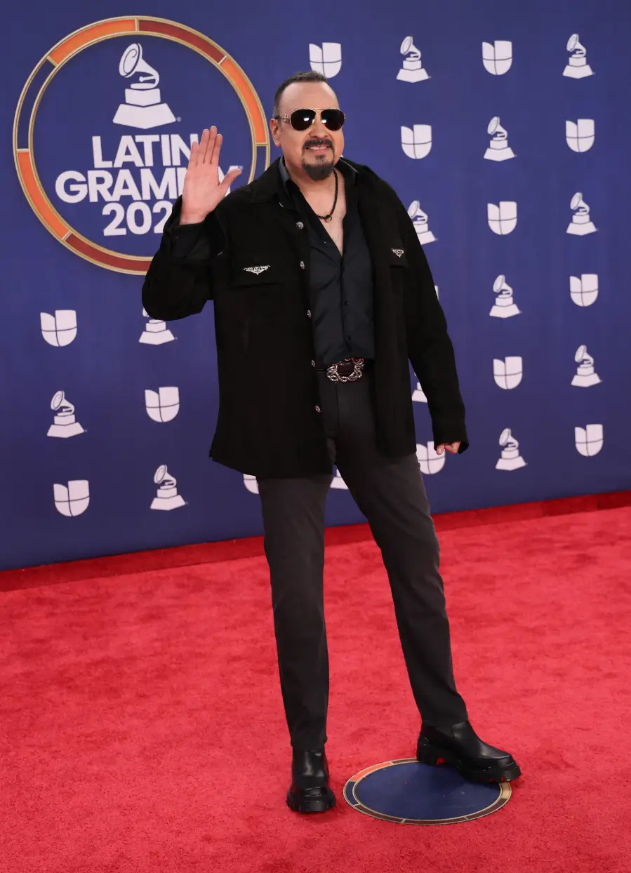 Pepe Aguilar.
